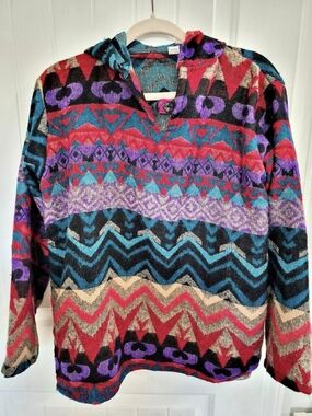 Vintage 100% Wool Boho Aztec Patterned Hooded Poncho Pullover Made In India